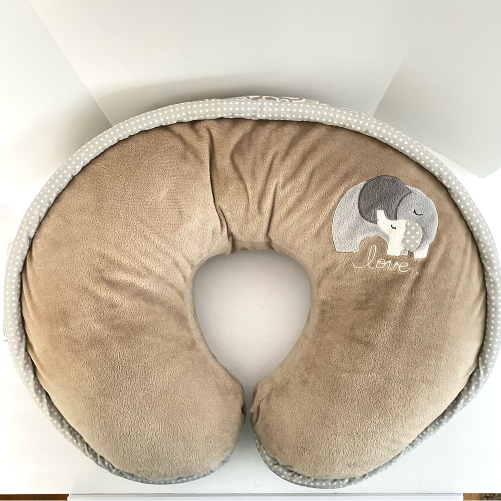 Boppy Luxe Nursing Pillow Elephant Love Cover Tan w/Gray & White Polka Dot Trim
